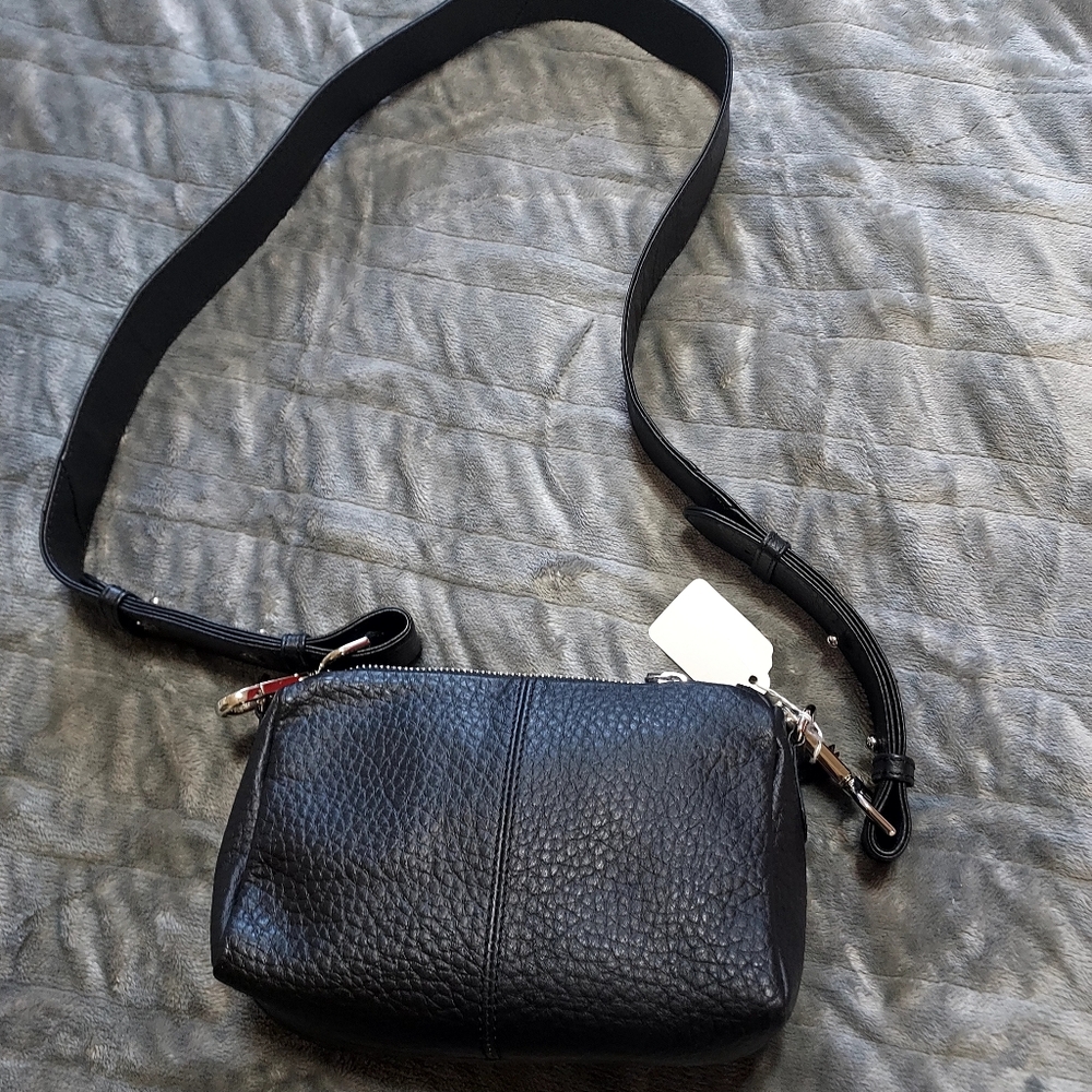 ASOS Black Leather Camera Crossbody Bag - Picture 11 of 13